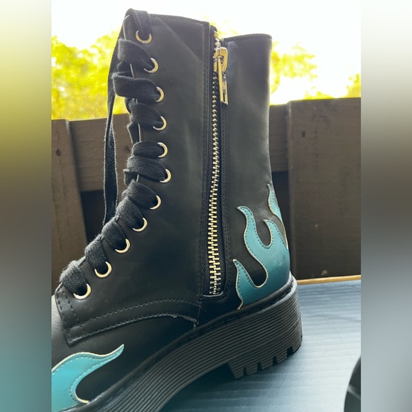 RARE! Dolls Kill Current Mood Blue Flame Combat Boots - Picture 15 of 16